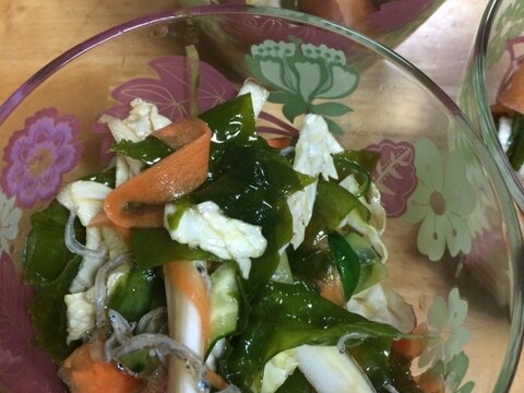 わかめと白菜のサラダ(❁・∀・❁)